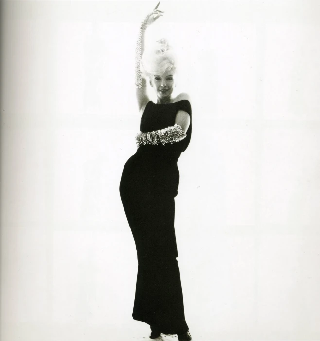 Marilyn Monroe actress women arms up one person indoors 2k