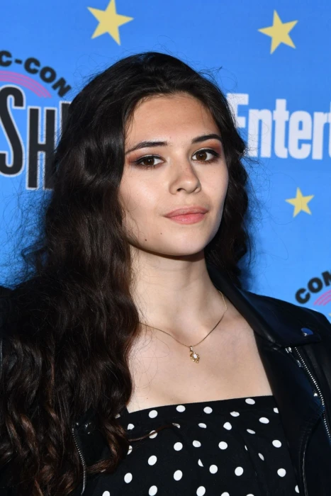 Nicole Maines Nia Nal transgender actress