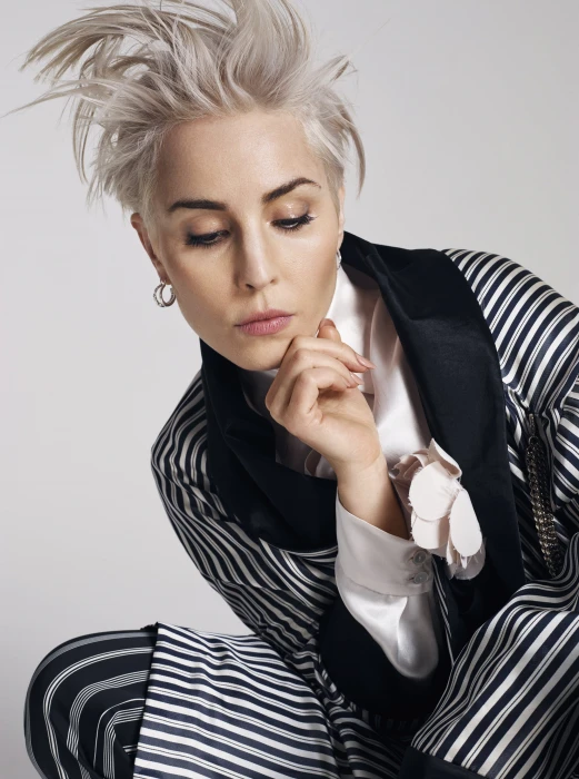 Noomi Rapace actress blonde brown eyes earring adult women 2k