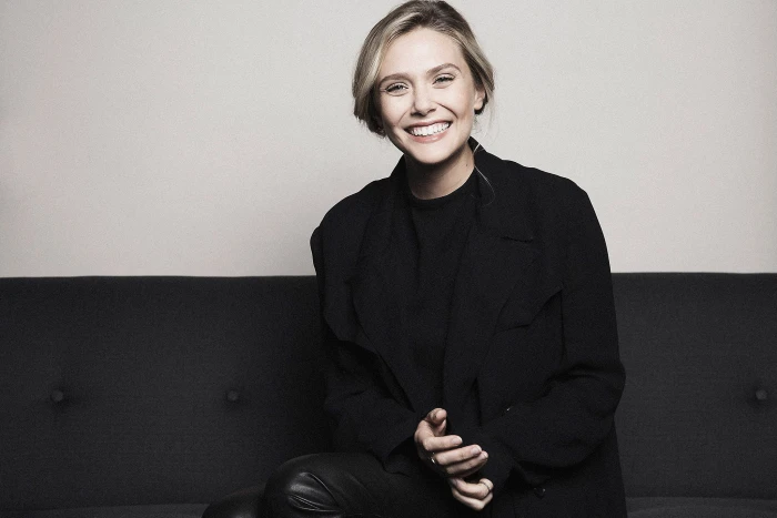 smile mood model actress photographer Elizabeth Olsen 2k