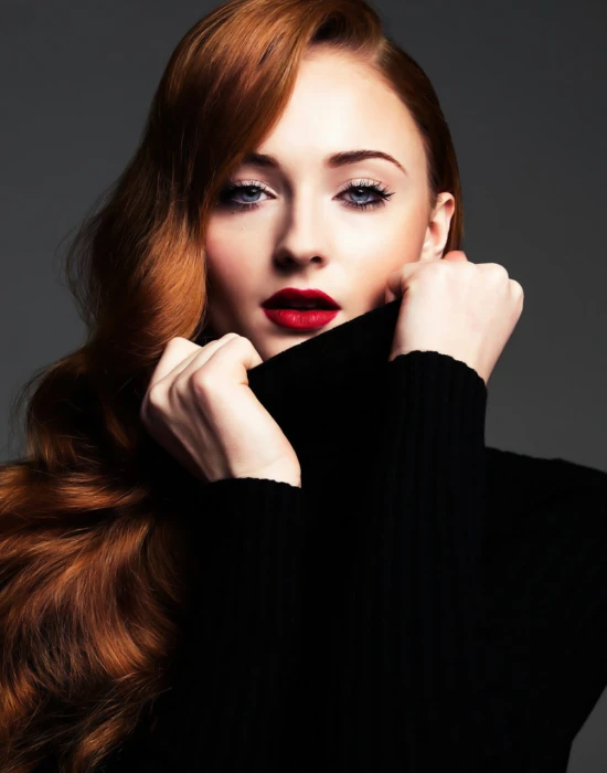 Sophie Turner redhead actress blue eyes