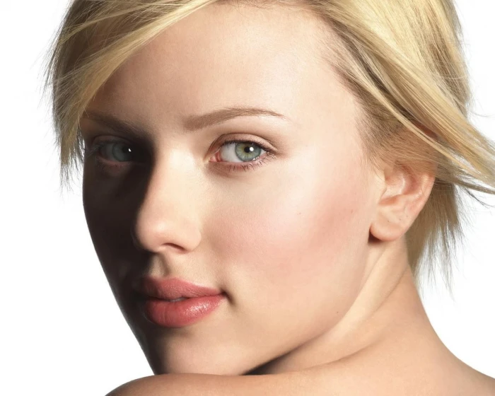 Scarlett Johansson face portrait women actress celebrity