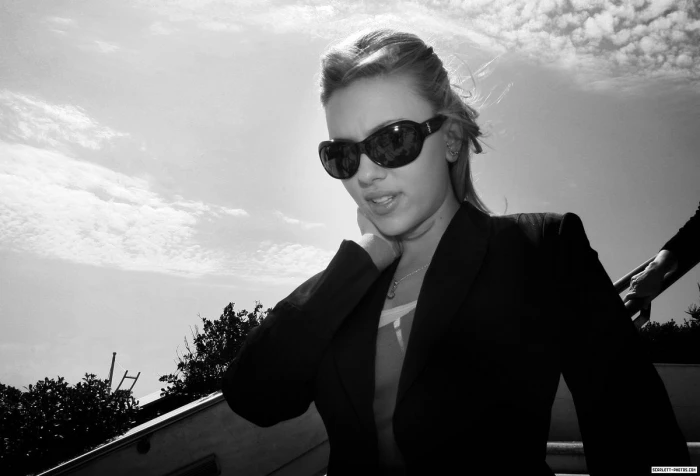 Scarlett Johansson women with glasses monochrome actress