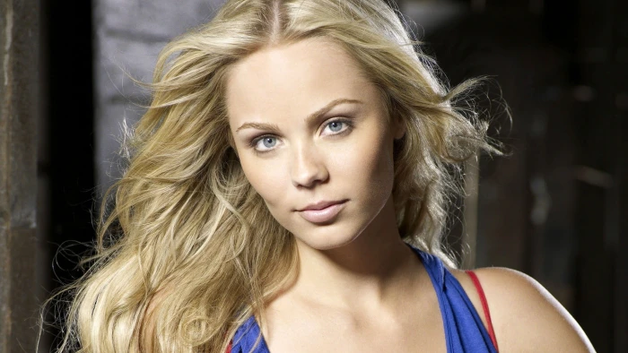 women actress blonde long hair face portrait looking at viewer