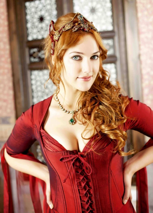 Turkish turkish actress redhead red dress Meryen uzerli 2k