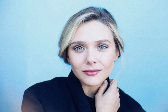 woman's face elizabeth olsen actress celebrity smile women 2k