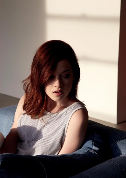 women model redhead long hair Jane Levy actress portrait display