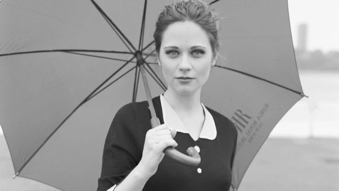 Zooey Deschanel monochrome water umbrella women actress