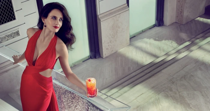 women's red halter dress girl actress brunette cocktail Eva Green 2k
