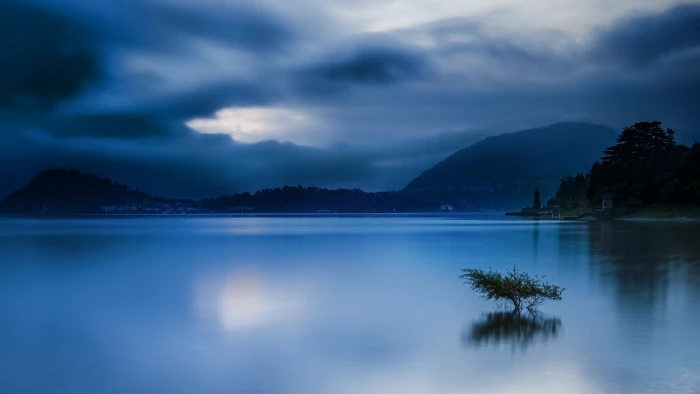 body of water landscape nature blue lake Italy mountains 2k