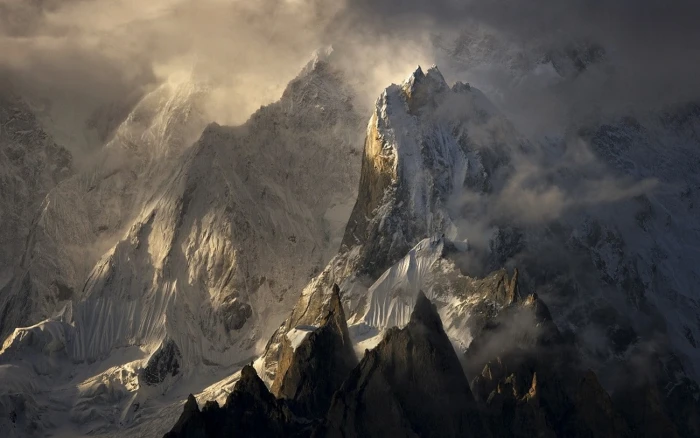 landscape nature Himalayas snowy peak clouds summit mountains