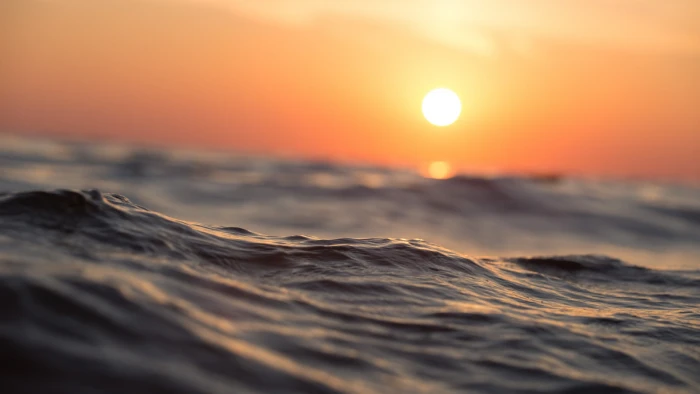 ocean water nature landscape sea waves Sun depth of field 2k