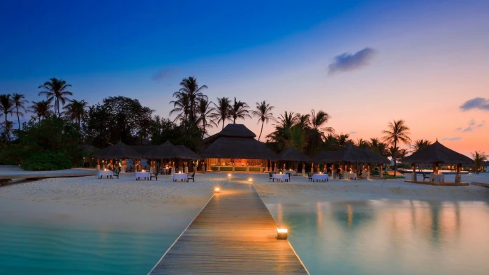 Velassaru Maldives brown wooden pathway beaches 2k