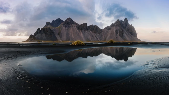 body of water landscape sand mountains Iceland Vestrahorn 2k