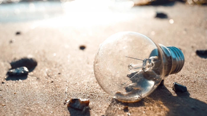 LED bulb light macro beach lightbulb land sand nature close up 2k