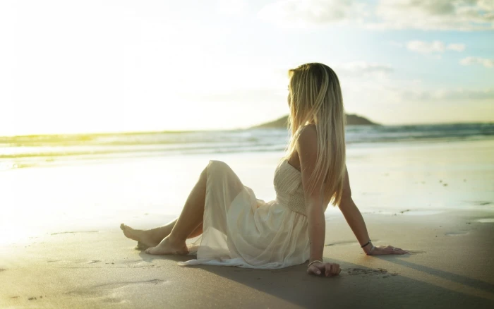Model Blonde Beach Girl 2k