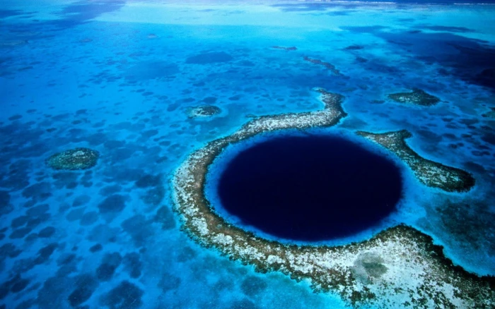 Great Blue Hole Belize ocean sink hole beaches 2k
