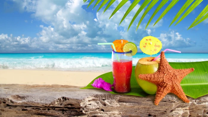 Tropical sea starfish beach lemon sky summer leaves fruit juice drinks Landscape clear drinking glass 2k