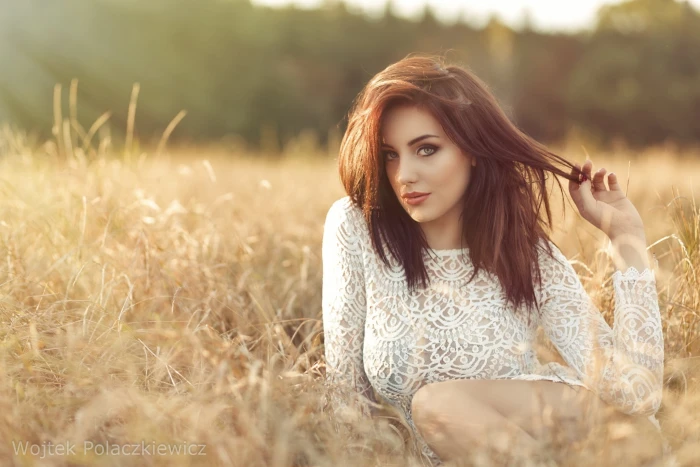 women's white long sleeved top brunette women outdoors face 2k