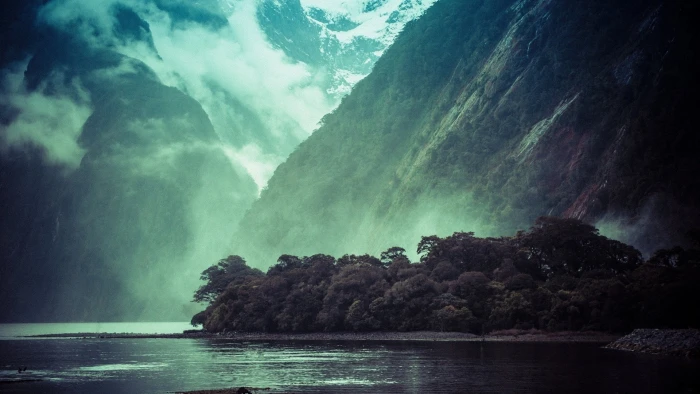 green leafed trees mountains landscape mist water clouds 2k