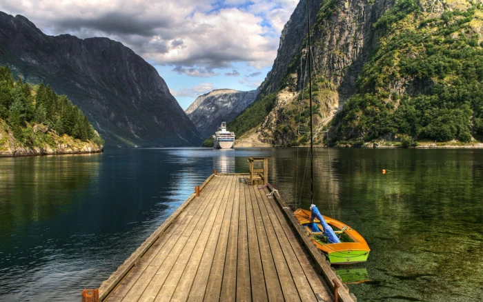 Nature Mountains Lake beautiful 2k
