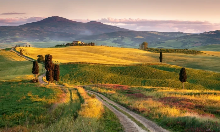 Tuscany Italy landscape 2k