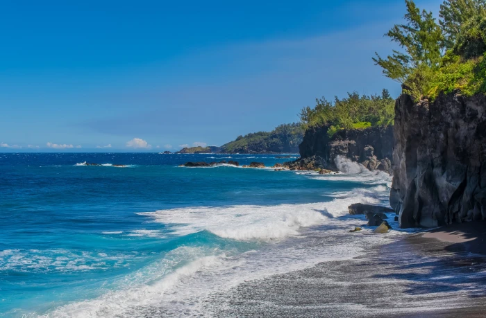 Reunion Island Indian Ocean rocks sea nature 2k