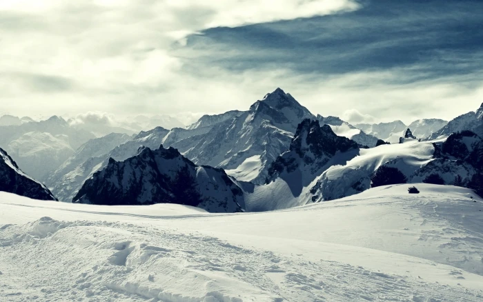 snowy mountains winter landscape nature photography clouds 2k