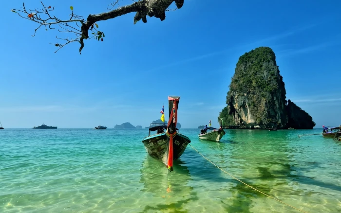Railay Beach Island Thailand boats sea 2k