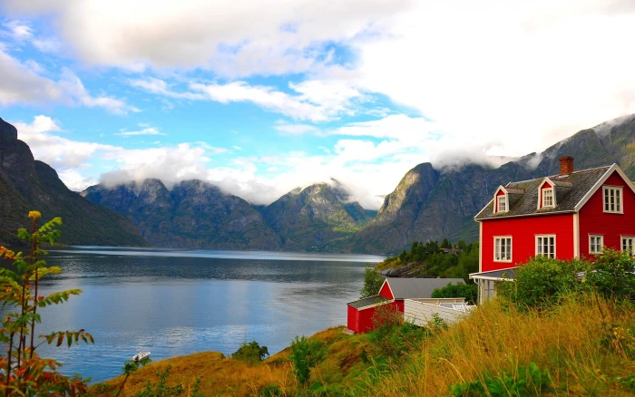 Norway Passion red and gray wooden house beaches mountains 2k