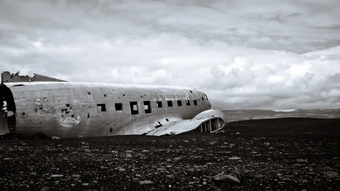 airplane beach Iceland wreck 2k