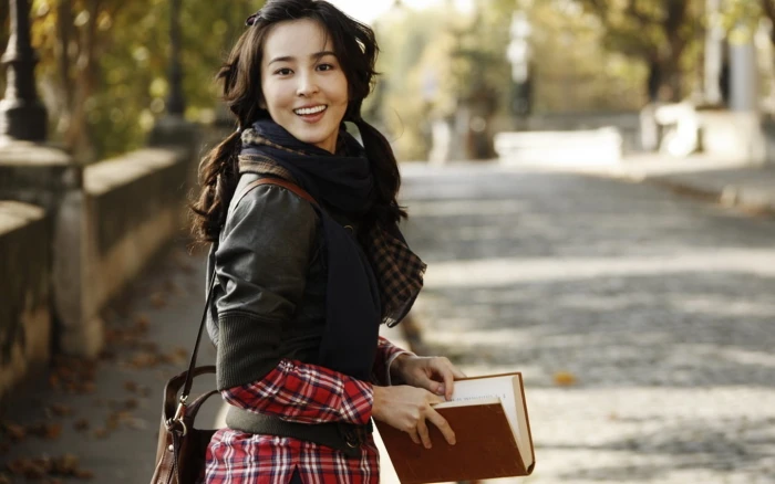 Han Hye Jin Korean beautiful photo wallpaper 10 one person looking at camera