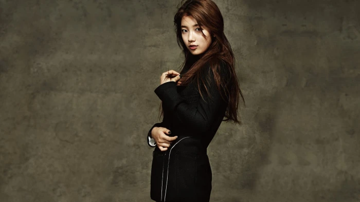 Suzy Korean girls photo HD wallpaper 14 women s black long sleeved dress 2k