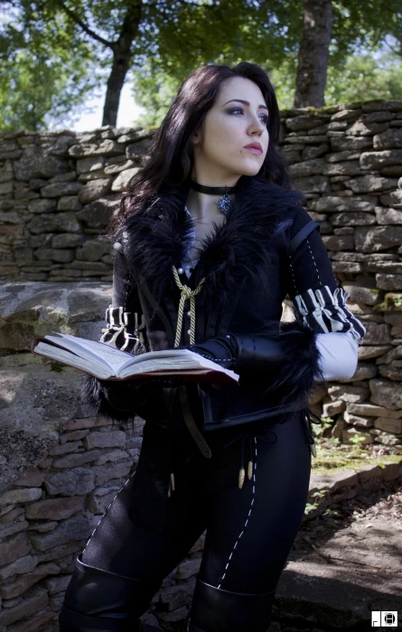 The Witcher 3 Wild Hunt Yennefer of Vengerberg cosplay costumes 2k
