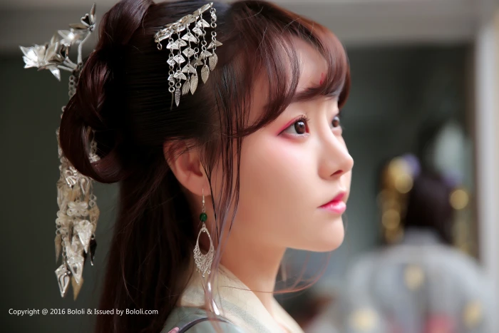 women Asian bololi sevenbaby makeup face traditional clothing 2k 4k 5k