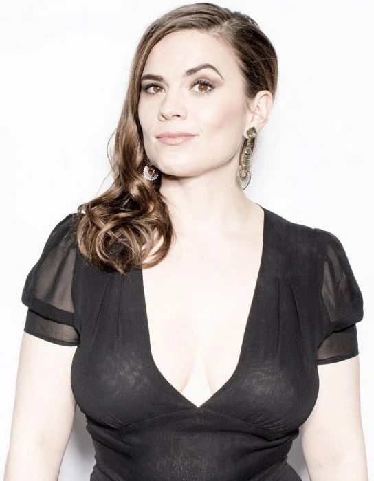 Lovely hayley atwell actress hollywood celebrity