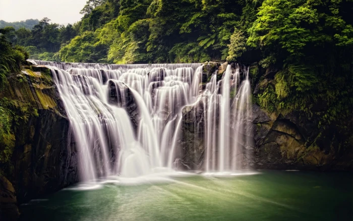 Beautiful waterfall nature Shifen Waterfall Taiwan forest 2k