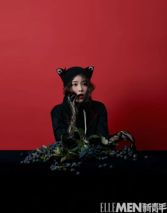 IU Lee Ji Eun K pop singer actress Korean women Elle Magzine 2k