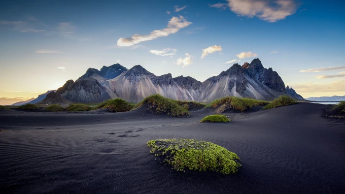 Photo Landscapes Of Iceland Black Sand Beach Rocky Mountain Peaks Blue Sky Hd Wallpapers 2k 4k