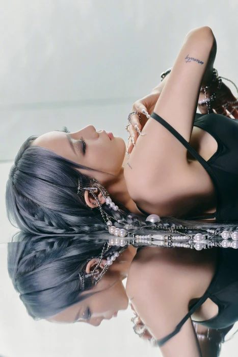 SNSD Taeyeon Kim model Korean women K pop gray eyes 2k