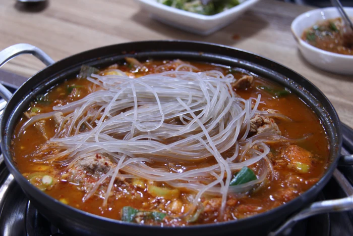 ribs stew pot food and drink healthy eating asian 2k 4k 5k