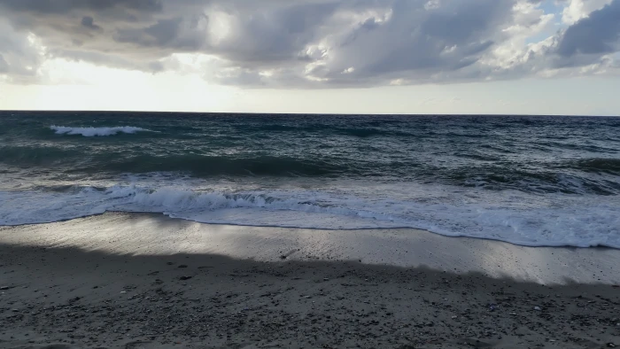 seashore under cloudy sky beach beauty in nature land cloud 2k 4k 5k