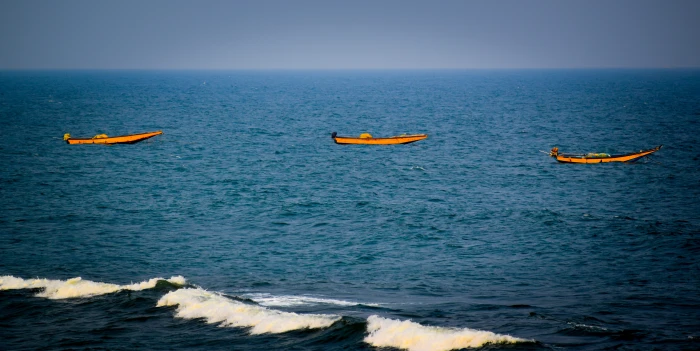 ocean sea water boats indian vizag city 2k 4k 5k