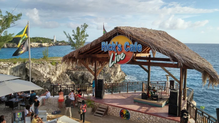 Rick s Cafe Shack on the Beach in Negril Jamaica photos hut 2k 4k