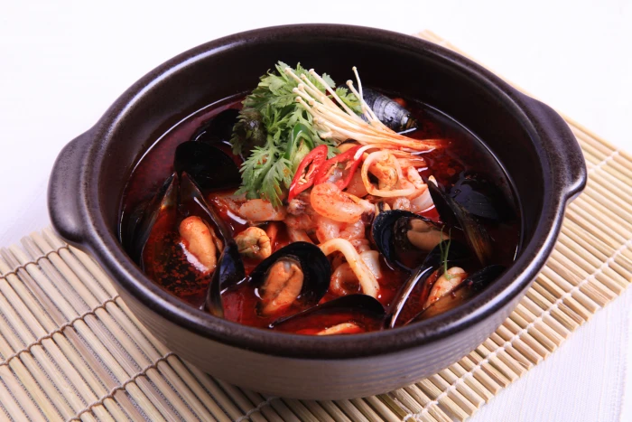 spicy seafood jjampong seoul korea korean food 2k 4k 5k