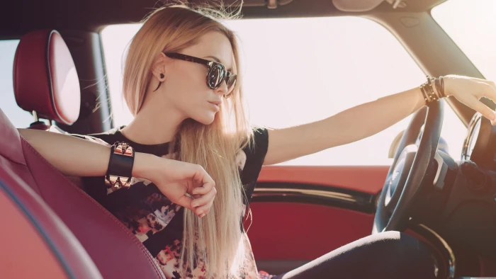 blonde girls model hd transportation mode of 2k 4k 5k 8k