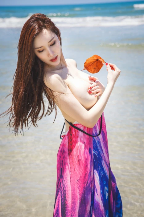 Zhou Yan Xi model Asian women outdoors beach long hair 2k 4k