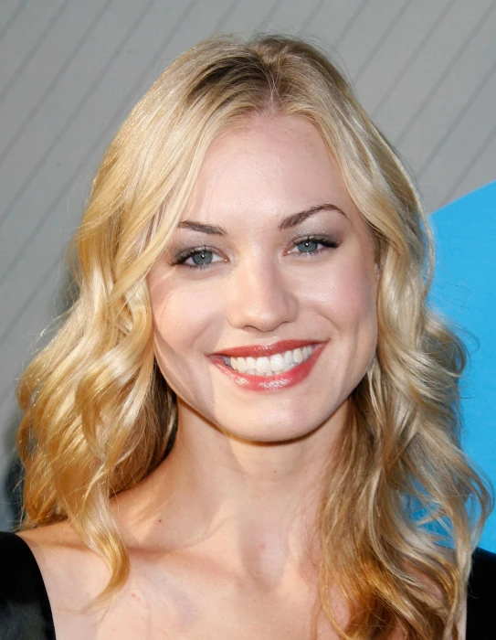 Yvonne Strahovski actress celebrity hollywood 2k