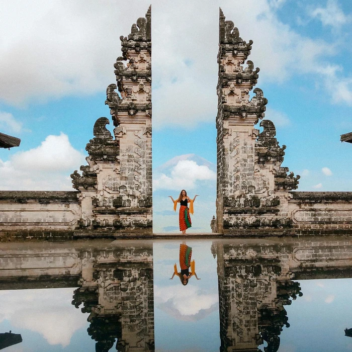 Heaven s Gate Lempuyang Temple Bali Indonesia mobile wallpaper