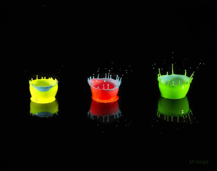 colorful splashes black background macro 2k